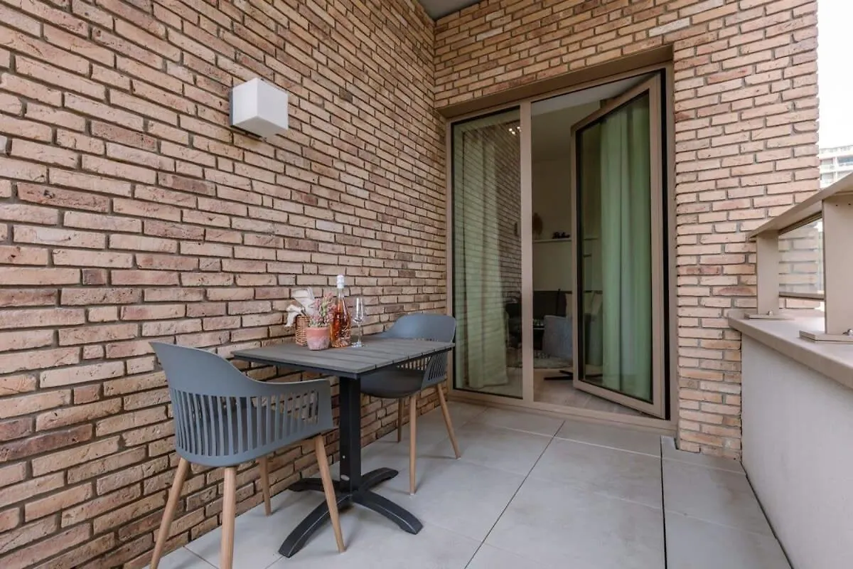 Huswell - Modern Apartment In A New Residence Near The Sea Ostend