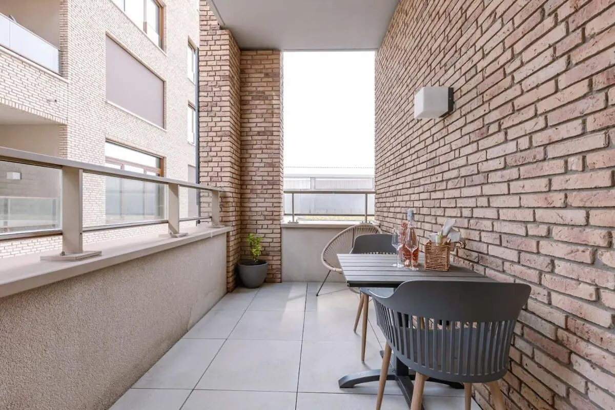 Huswell - Modern Apartment In A New Residence Near The Sea Ostend